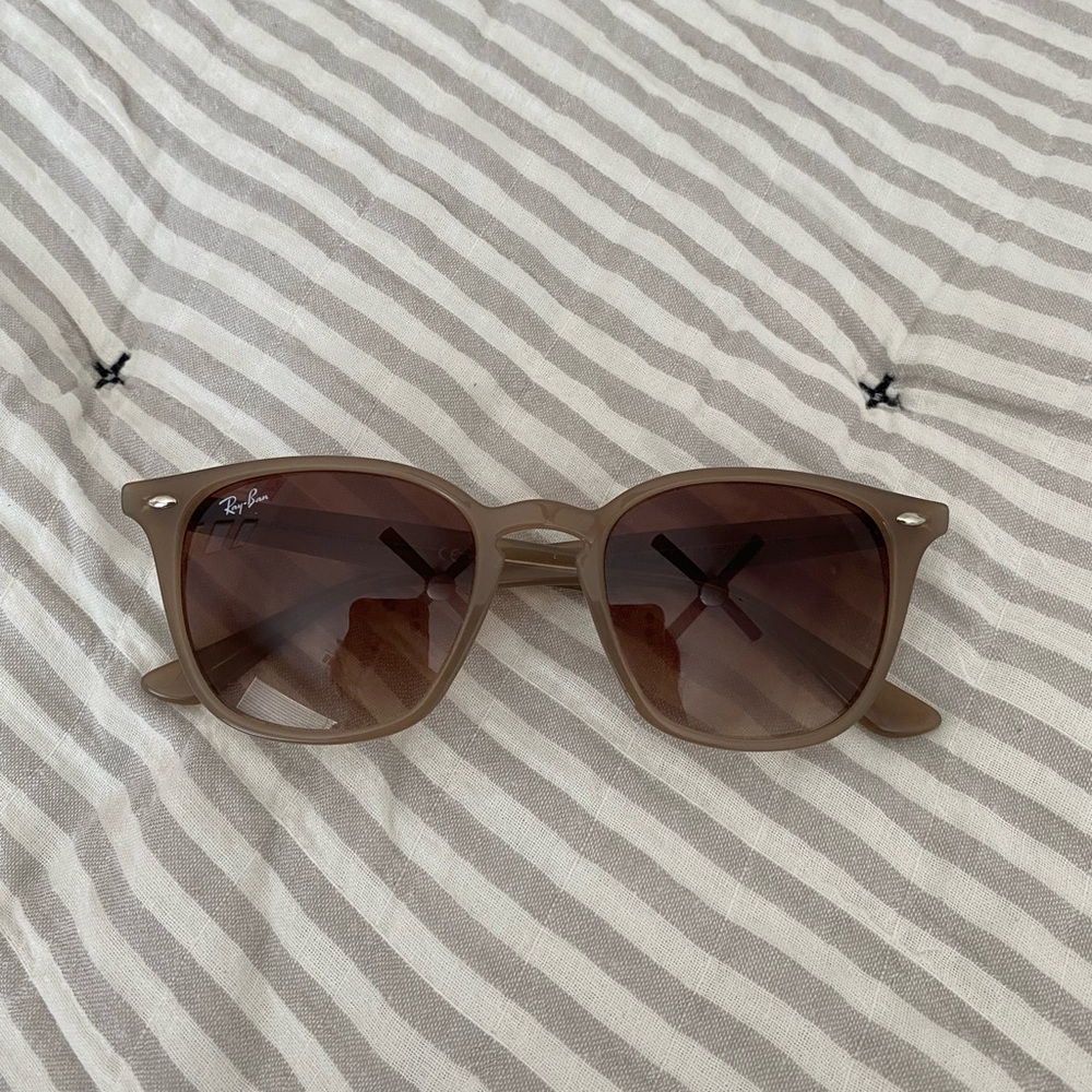 Rayban